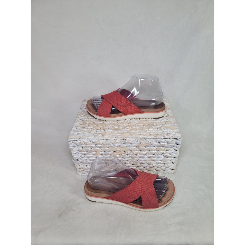UGG Kari Bohemian Sandals Slides Size 8 Vacation Resortwear Burnt‎ Orange Comfy
